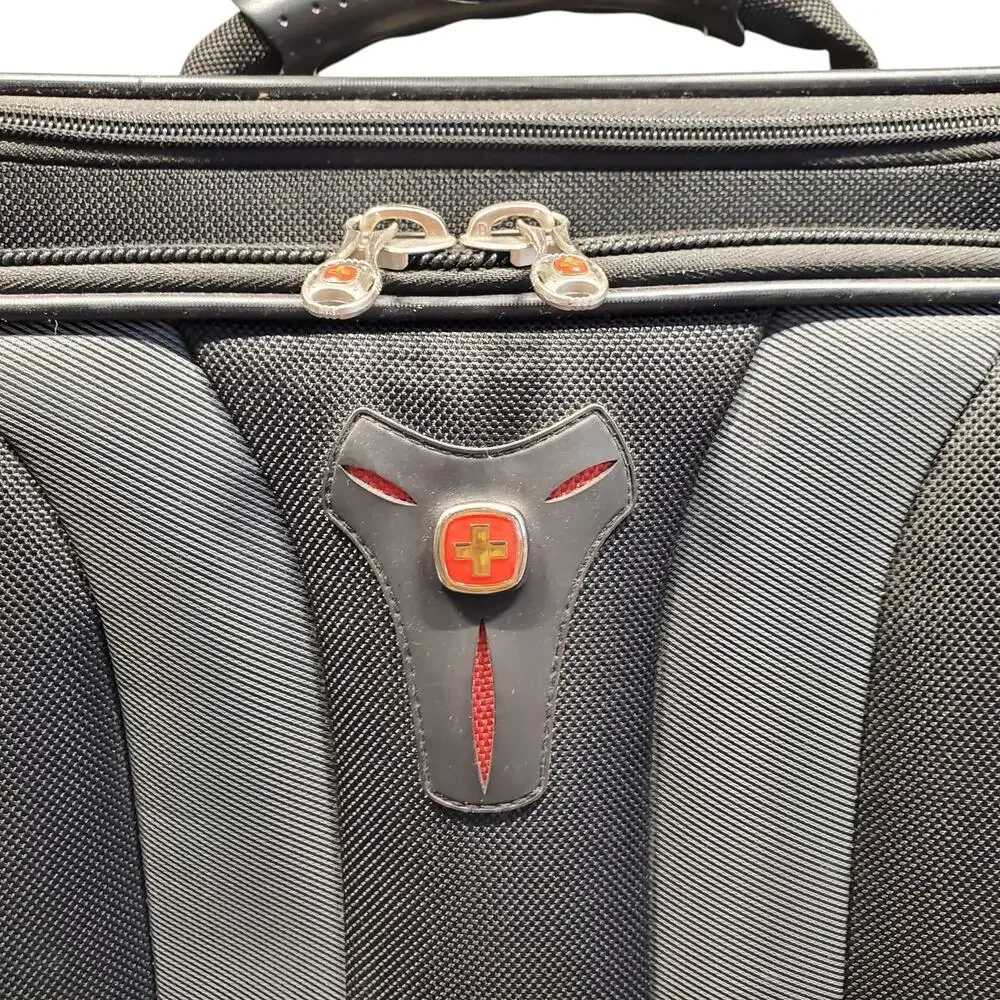 Swiss Gear Rolling Laptop Case Carry On Airline Travel Wenger Granada 17